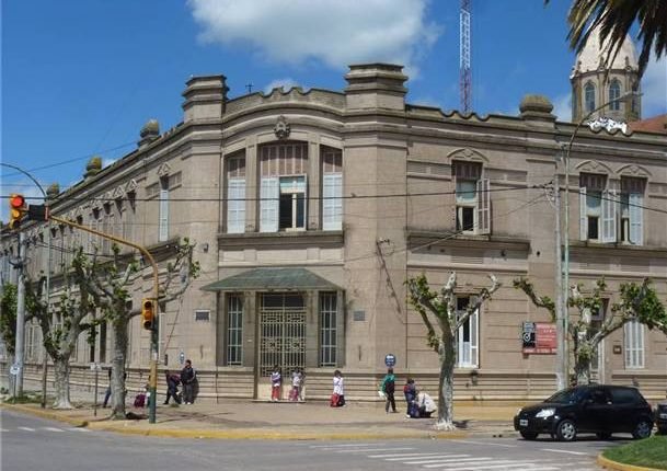 p1590014 r1109 r3303 resampled.jpg