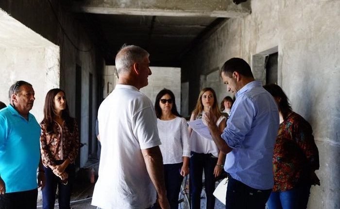 23915841 2395536547338302 8681261163118421114 n