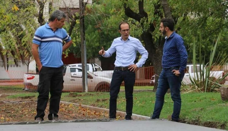 radioone 947 plaza jose hernandez