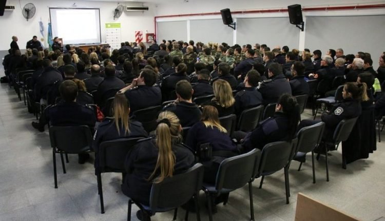 CAPACITACION POLICIAS 4