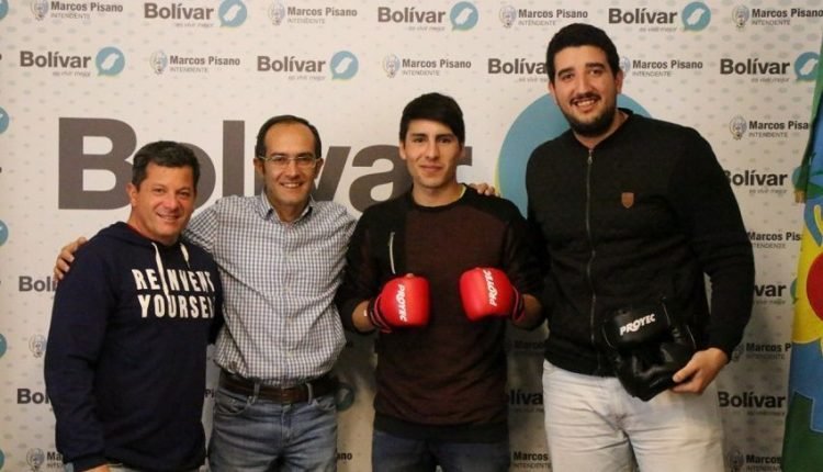 Pisano recibe a Alan Ríos 1