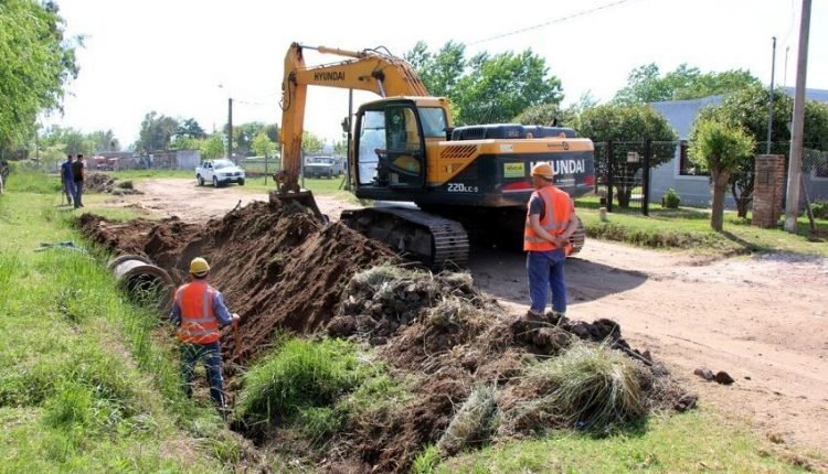 Canal en barrio Obrero 3